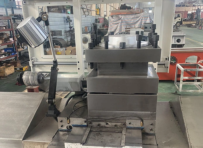 CNC roll turning lathe