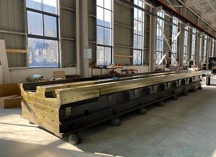 CNC roll turning lathe