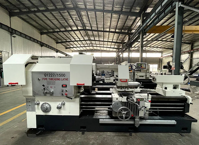 Conventional pipe threading lathe Oil Country Lathe machine